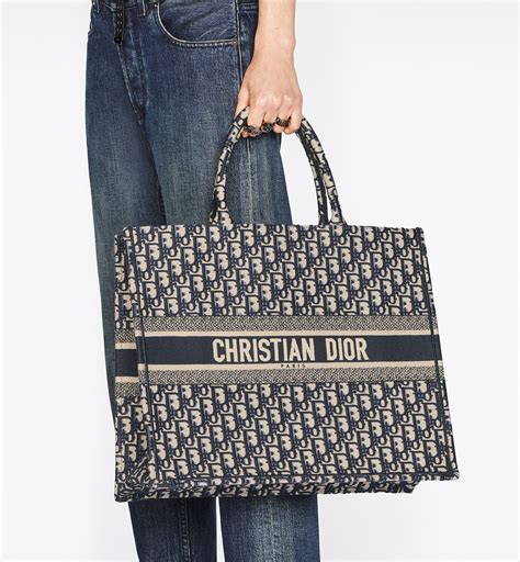 dior book tote スモールバッグ|DIOR BOOK TOTE.